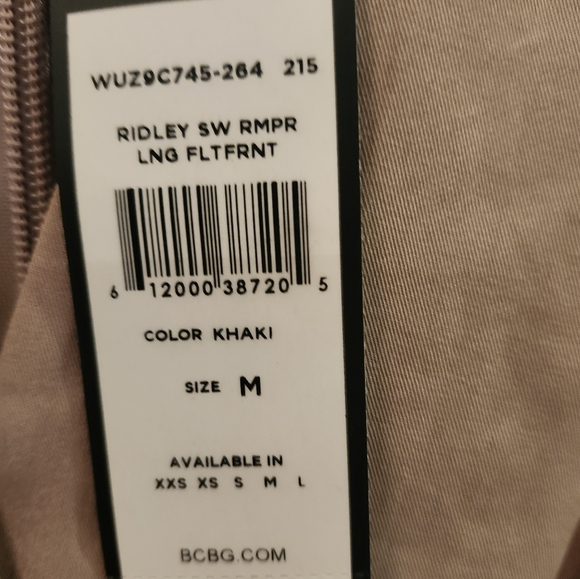 BCBG Max Azaria Ridley belted romper NWT Size M - Picture 5 of 8